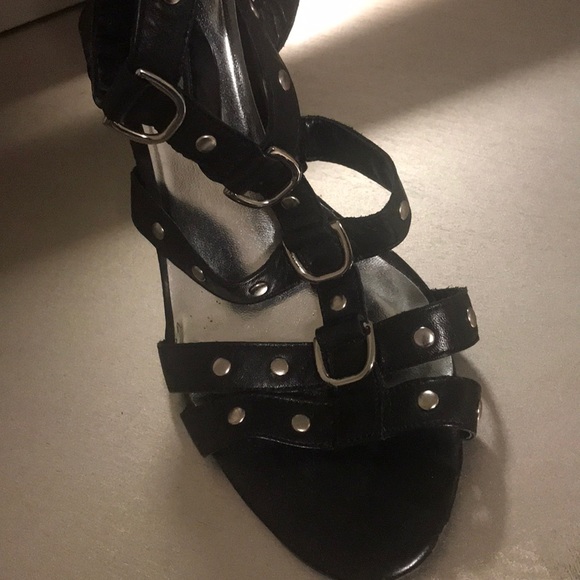 Sandals - Picture 3 of 3